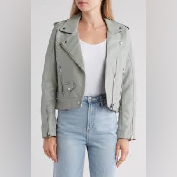 Nwot; Quilted Faux Leather Moto Jacket
BLANK-NYC - Picture 3 of 10